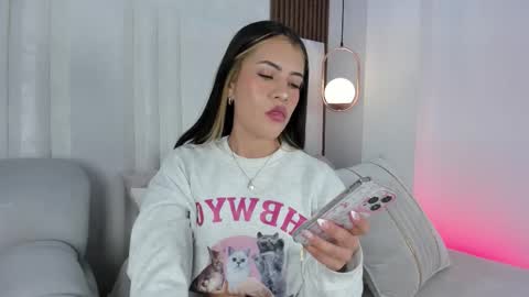 Snapshot of babyyfortune_ chatting on October 2025 01:23:01 AM babyyfortune_ online show from October 2025 01:23:01 AM