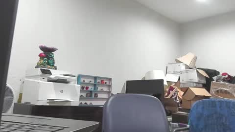 Snapshot of bad_boy4u2abuse chatting on October 2025 01:34:01 AM bad_boy4u2abuse online show from October 2025 01:34:01 AM