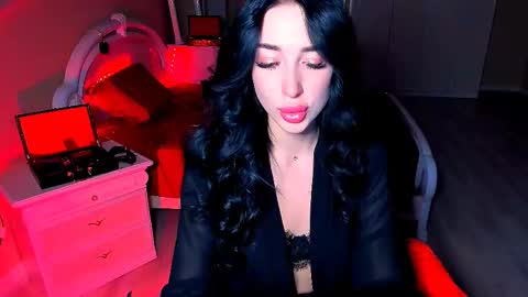 Miss Desire...do you remember online show from December 2024 12:33:02 PM