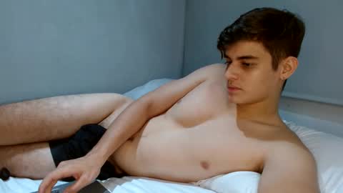 Snapshot of badbunny_69_ chatting on February 2025 09:09:02 AM badbunny_69_ online show from February 2025 09:09:02 AM