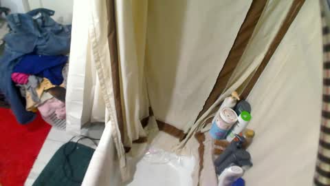 Snapshot of badnews68 chatting on December 2024 08:20:02 AM StillPoPimpin online show from December 2024 08:20:02 AM