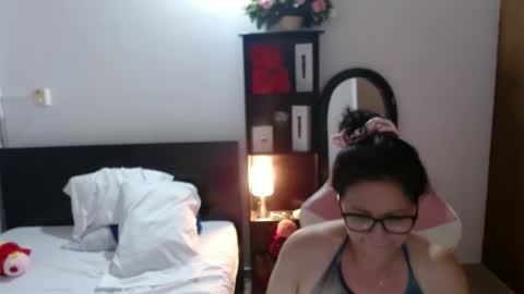 sandra online show from September 2025 12:49:01 AM