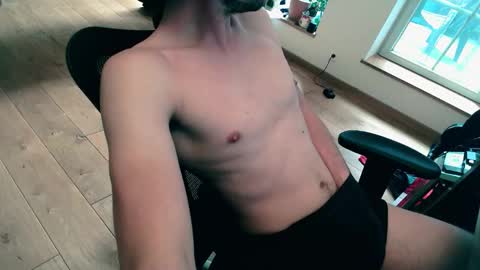 Snapshot of banzal chatting on November 2025 01:45:01 PM banzak online show from November 2025 01:45:01 PM