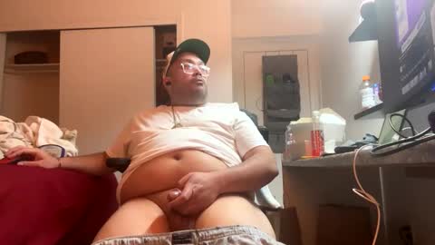 Snapshot of bape69 chatting on December 2024 07:43:01 AM ForskinPapi online show from December 2024 07:43:01 AM