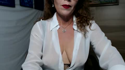 Snapshot of barbaradominatrix chatting on December 2025 08:37:02 PM BARBARA DOMME online show from December 2025 08:37:02 PM