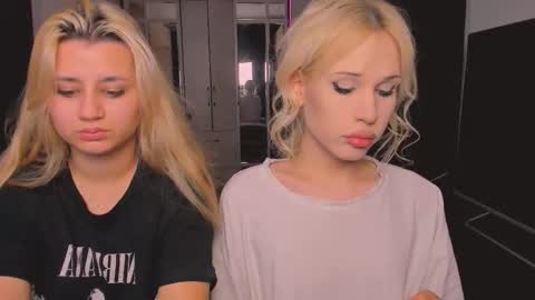 barbarasiren online show from November 2025 07:50:02 PM