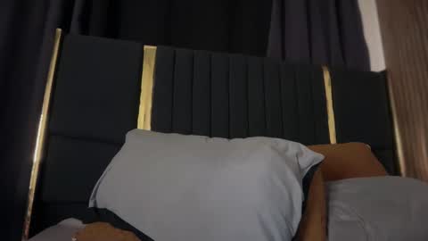 A I K O online show from October 2025 07:13:02 PM