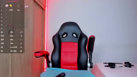 Nicolle  online show from February 2026 11:11:01 AM