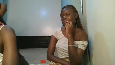 queen online show from November 2025 01:22:02 PM