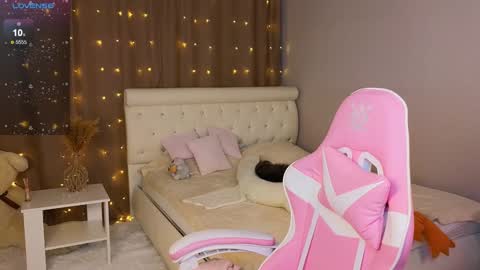 Snapshot of barbiee_b chatting on December 2024 04:45:02 AM Stacy online show from December 2024 04:45:02 AM