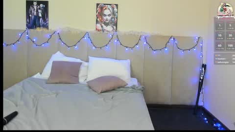 Snapshot of barbiemuscle1 chatting on December 2024 12:16:02 PM Barbie online show from December 2024 12:16:02 PM