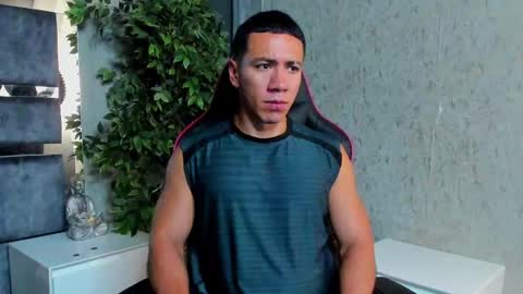 Snapshot of bastian_franco01 chatting on October 2025 03:20:02 PM Bastian Independent Model online show from October 2025 03:20:02 PM