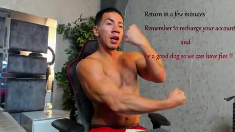 Snapshot of bastian_franco01 chatting on October 2025 12:04:02 PM Bastian Independent Model online show from October 2025 12:04:02 PM
