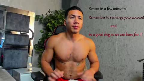Snapshot of bastian_franco01 chatting on October 2025 01:12:02 PM Bastian Independent Model online show from October 2025 01:12:02 PM