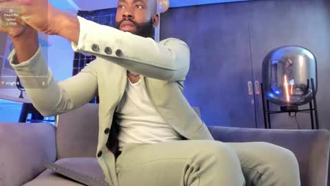 Bastian. online show from December 2025 12:35:02 PM