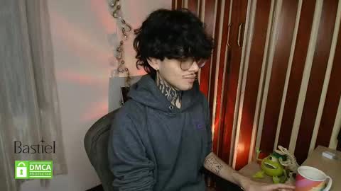 Bastiel online show from September 2025 02:46:02 AM