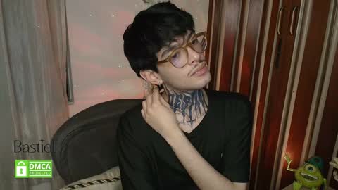 Bastiel online show from October 2025 01:51:02 AM