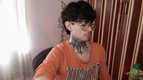 Bastiel online show from December 2025 04:46:02 PM