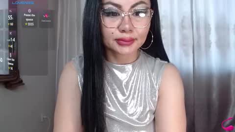 Snapshot of batari_giya chatting on February 2025 05:19:02 AM Lara online show from February 2025 05:19:02 AM