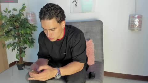 Snapshot of battista_turner chatting on April 2026 10:21:02 PM battista online show from April 2026 10:21:02 PM