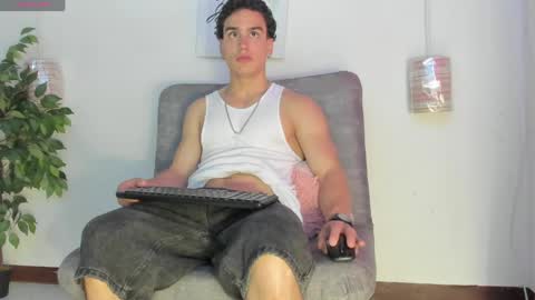 Snapshot of battista_turner chatting on April 2026 07:00:02 PM battista online show from April 2026 07:00:02 PM