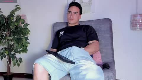 Snapshot of battista_turner chatting on May 2026 10:07:01 PM battista online show from May 2026 10:07:01 PM