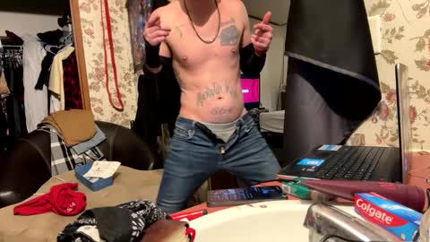 Snapshot of battlewolfxx chatting on January 2025 12:13:01 AM battlewolfxx online show from January 2025 12:13:01 AM