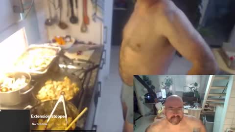 bazzz_8 online show from November 2025 03:56:02 PM