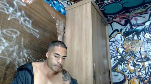 Justin online show from October 2025 08:05:01 PM