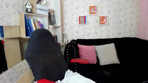 Charlote online show from September 2025 12:27:02 PM