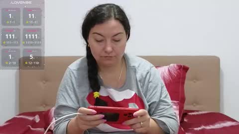 Snapshot of bbw_milf_4u chatting on October 2025 08:24:02 AM Emma online show from October 2025 08:24:02 AM