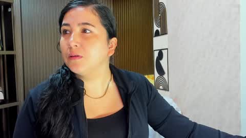 Snapshot of bbwluxurymuse chatting on May 2026 11:17:01 AM bbwluxurymuse online show from May 2026 11:17:01 AM