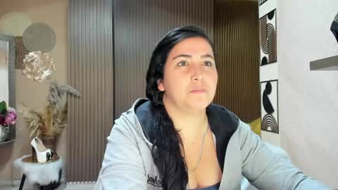 Snapshot of bbwluxurymuse chatting on May 2026 11:25:01 AM bbwluxurymuse online show from May 2026 11:25:01 AM