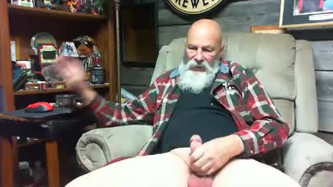 Snapshot of bbwlvr16 chatting on December 2024 10:37:01 PM bbwlvr16 online show from December 2024 10:37:01 PM