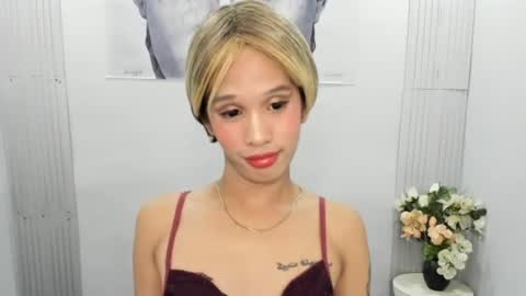SEXY TRIO online show from June 2026 12:19:01 AM