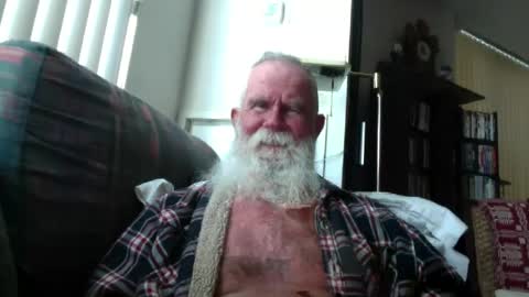 Snapshot of beardbushy chatting on June 2026 02:28:01 PM beardbushy online show from June 2026 02:28:01 PM