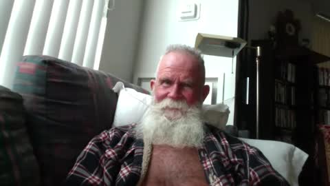Snapshot of beardbushy chatting on August 2026 01:46:02 PM beardbushy online show from August 2026 01:46:02 PM