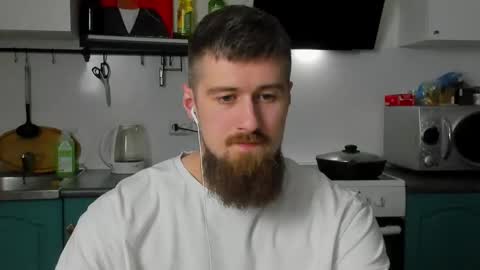 Zeus online show from February 2025 08:24:01 PM