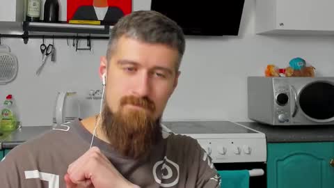 Zeus online show from September 2025 12:01:01 AM