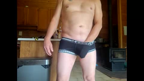 Snapshot of bearded_woodsman chatting on June 2026 12:22:02 AM bearded_woodsman online show from June 2026 12:22:02 AM