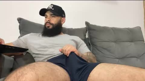 Min online show from December 2025 05:28:01 AM