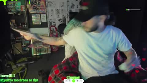 Snapshot of beastbxy chatting on January 2025 02:49:02 AM beast bxy online show from January 2025 02:49:02 AM