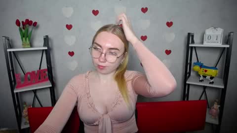 BeatriceFlyy online show from December 2024 04:29:02 PM