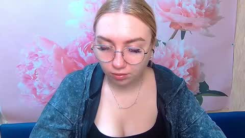 BeatriceFlyy online show from September 2025 05:29:01 AM