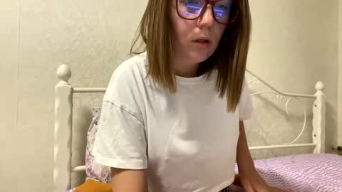 Snapshot of beatricetender chatting on November 2025 06:52:02 PM BeatriceTender online show from November 2025 06:52:02 PM