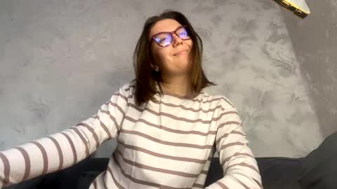 Snapshot of beatricetender chatting on November 2025 10:54:01 AM BeatriceTender online show from November 2025 10:54:01 AM