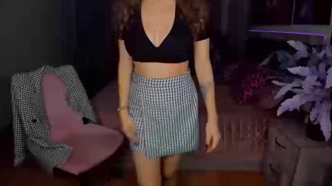 BeatriceWild online show from September 2025 11:23:02 AM