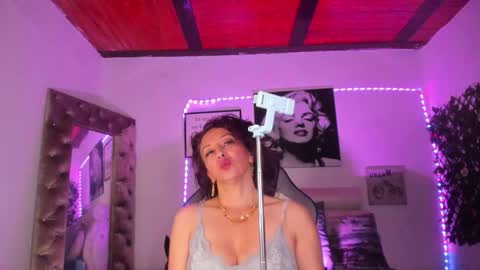 Snapshot of beatricez chatting on October 2025 03:02:01 PM Chanel online show from October 2025 03:02:01 PM