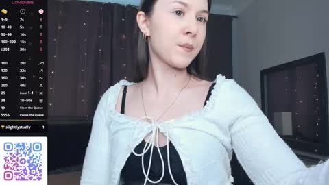 Beatrix or Triss3 online show from September 2025 07:34:02 AM