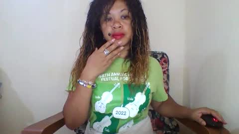 Snapshot of beaute_choco chatting on October 2025 05:17:02 AM Eva online show from October 2025 05:17:02 AM
